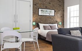 Apple Apartments Limehouse London 4*